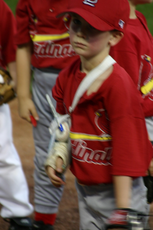 2006/04(April)/Tball-RR-Express/640x480_2006-04-18-Tball-RR-Express-30-Dax.JPG