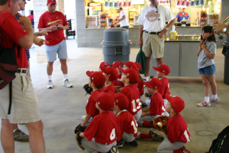 2006/04(April)/Tball-RR-Express/800x600_2006-04-18-Tball-RR-Express-14-team.JPG