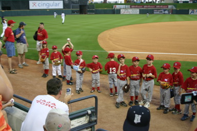 2006-04-18-Tball-RR-Express-24-Sierra-Mason-Case-Brandon-Dax-Caden-Gabe-Chance-Paul-Matthew-August-Nick.JPG