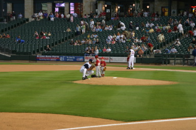 2006-04-18-Tball-RR-Express-57-out-on-the-field-Dax-Caden.JPG