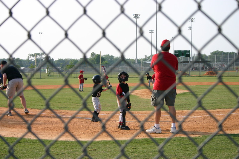 2006/04(April)/Tball/800x600_2006-05-04-Tball-1-Case-catching.JPG