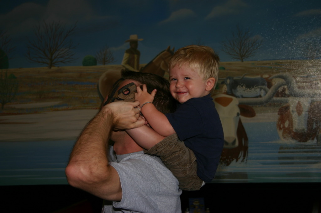 2006/05(May)/Dax-5th-Bday/1024x768_2006-05-07-Dax-5th-Bday-31-Ian.JPG