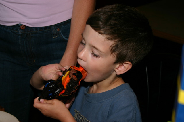 2006/05(May)/Dax-5th-Bday/640x480_2006-05-07-Dax-5th-Bday-13.JPG