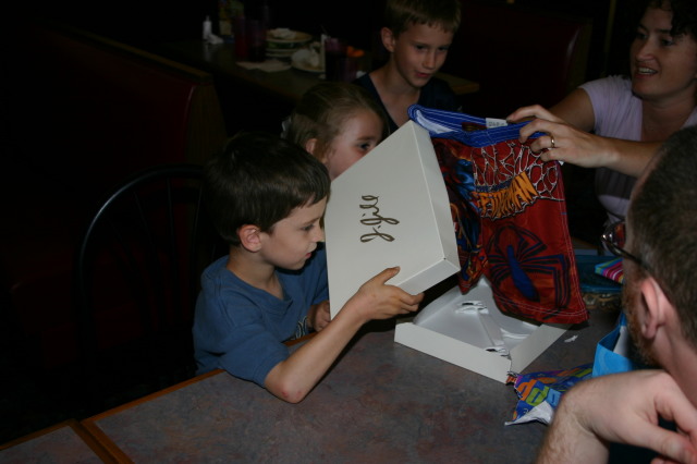 2006-05-07-Dax-5th-Bday-29-Spiderman-swimsuit.JPG
