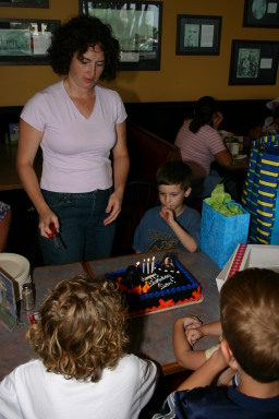 2006-05-07-Dax-5th-Bday-02-Suzi.JPG