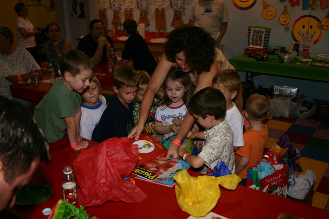 2006-05-20-Dax-Bday-Party-49-Zane-Brittney-Chance-Alyssa-Hayden-Errett.JPG