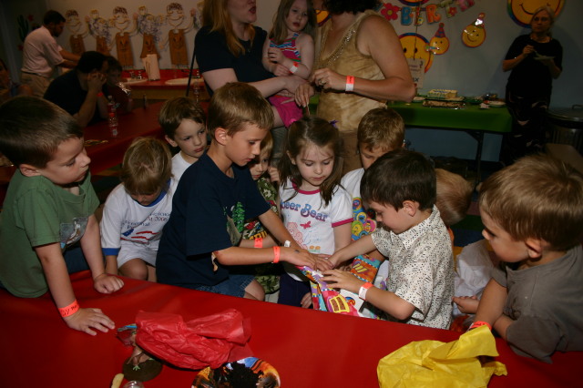 2006-05-20-Dax-Bday-Party-51-Zane-Brittney-Chance-Alyssa-Hayden-Errett-Case.JPG