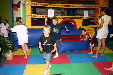 2006-05-20-Dax-Bday-Party-09-JC-Chance.JPG