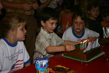 2006-05-20-Dax-Bday-Party-33-Brittney-McKenzie.JPG