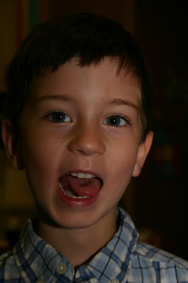2006/05(May)/Dax-PreK-Graduation/800x600_2006-05-19-Dax-PreK-Graduation-3.JPG