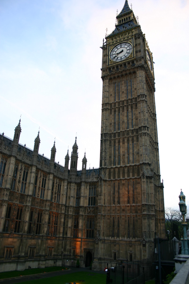 2006/05(May)/London/Day2/800x600_2006-05-26-London-80-BigBen.JPG