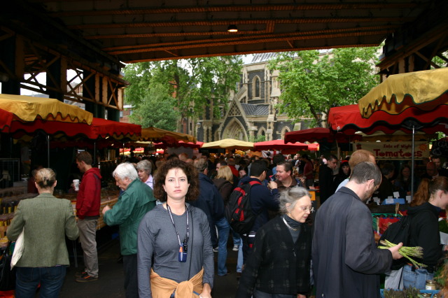 2006-05-27-London-03-Boroughs-market-Suzi.JPG