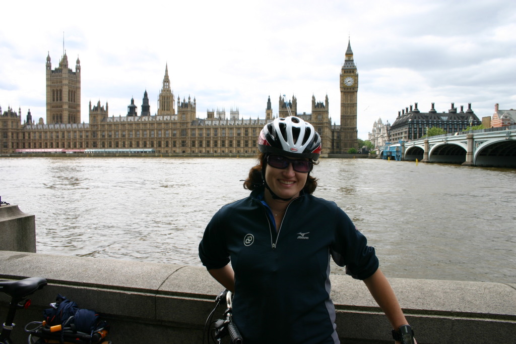 2006-05-28-London-58-bike-tour-Suzi-Parliment-BigBen.JPG