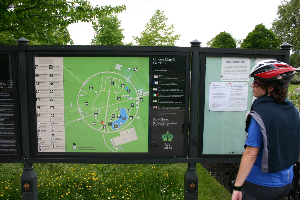 2006-05-28-London-80-bike-tour-Queen-Marys-Gardens-Suzi.JPG