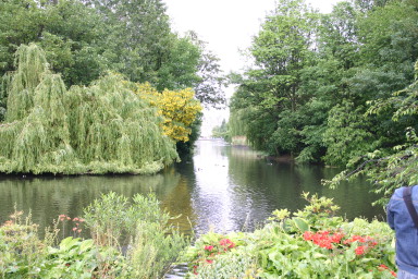 2006-05-28-London-67-bike-tour-St-James-Park.JPG