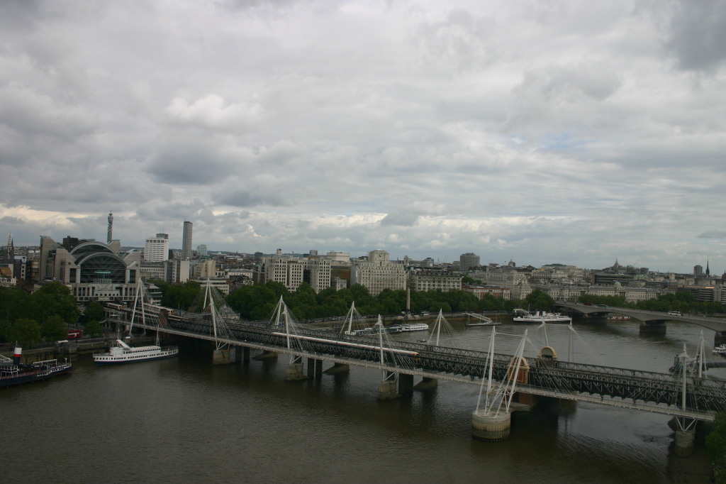 2006/05(May)/London/Day5/1024x768_2006-05-29-London-03-LondonEye.JPG