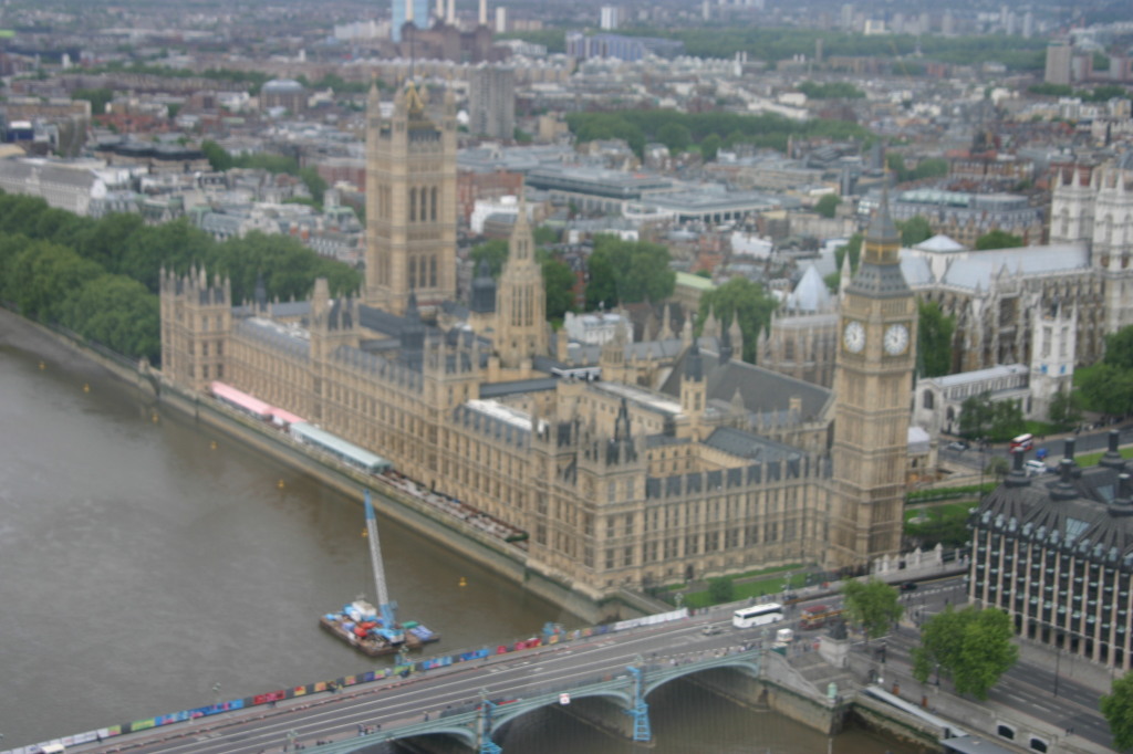 2006/05(May)/London/Day5/1024x768_2006-05-29-London-16-LondonEye-Parliment-BigBen.JPG