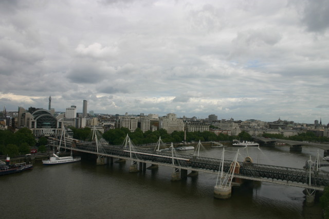 2006/05(May)/London/Day5/640x480_2006-05-29-London-03-LondonEye.JPG
