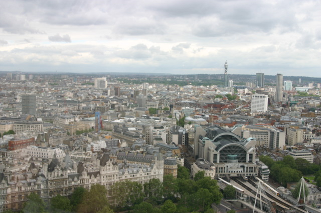 2006/05(May)/London/Day5/640x480_2006-05-29-London-12-LondonEye.JPG