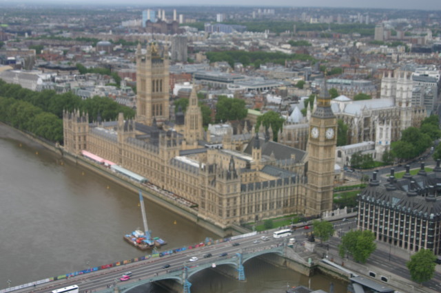 2006/05(May)/London/Day5/640x480_2006-05-29-London-17-LondonEye-Parliment-BigBen.JPG