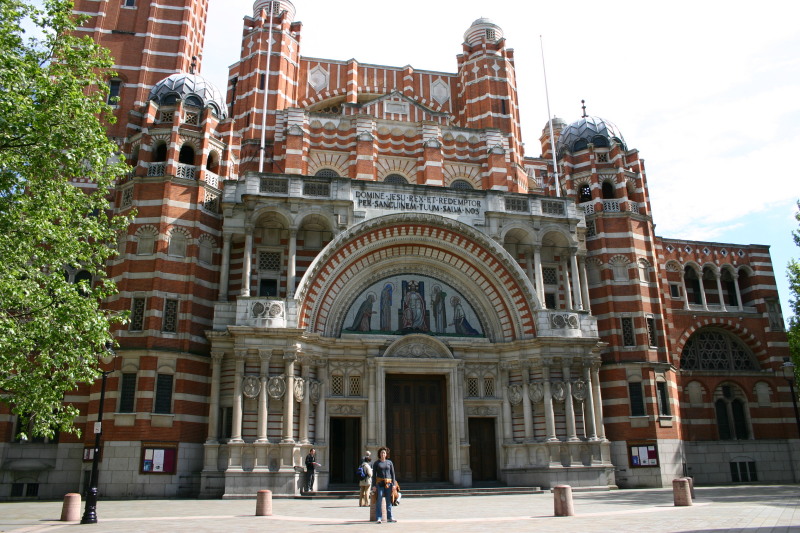 2006/05(May)/London/Day5/800x600_2006-05-29-London-69-Westminster-Cathedral-Suzi.JPG
