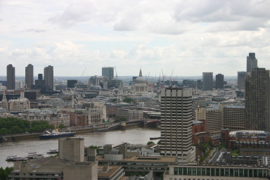 2006-05-29-London-08-LondonEye-St-Pauls-Cathedral.JPG