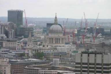 2006-05-29-London-09-LondonEye-St-Pauls-Cathedral.JPG