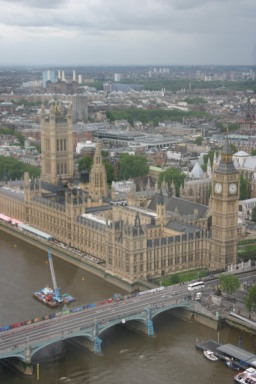 2006-05-29-London-19-LondonEye-Parliment-BigBen.JPG