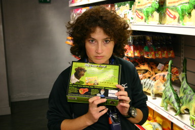 2006-05-29-London-30-LondonEye-Hamleys-smartlabtoys.JPG