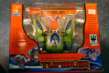 2006-05-29-London-33-LondonEye-Hamleys-Tumbler-RC-car.JPG