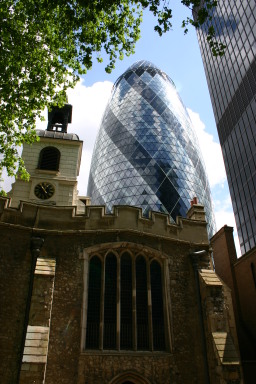 2006-05-29-London-38-St-Helen-BishopGate-church.JPG