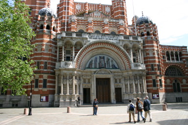 2006-05-29-London-68-Westminster-Cathedral-Suzi.JPG