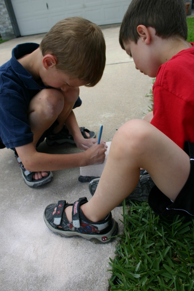2006/05(May)/Misc/640x480_2006-05-14-archeology-dig-3-Chance-Dax.JPG