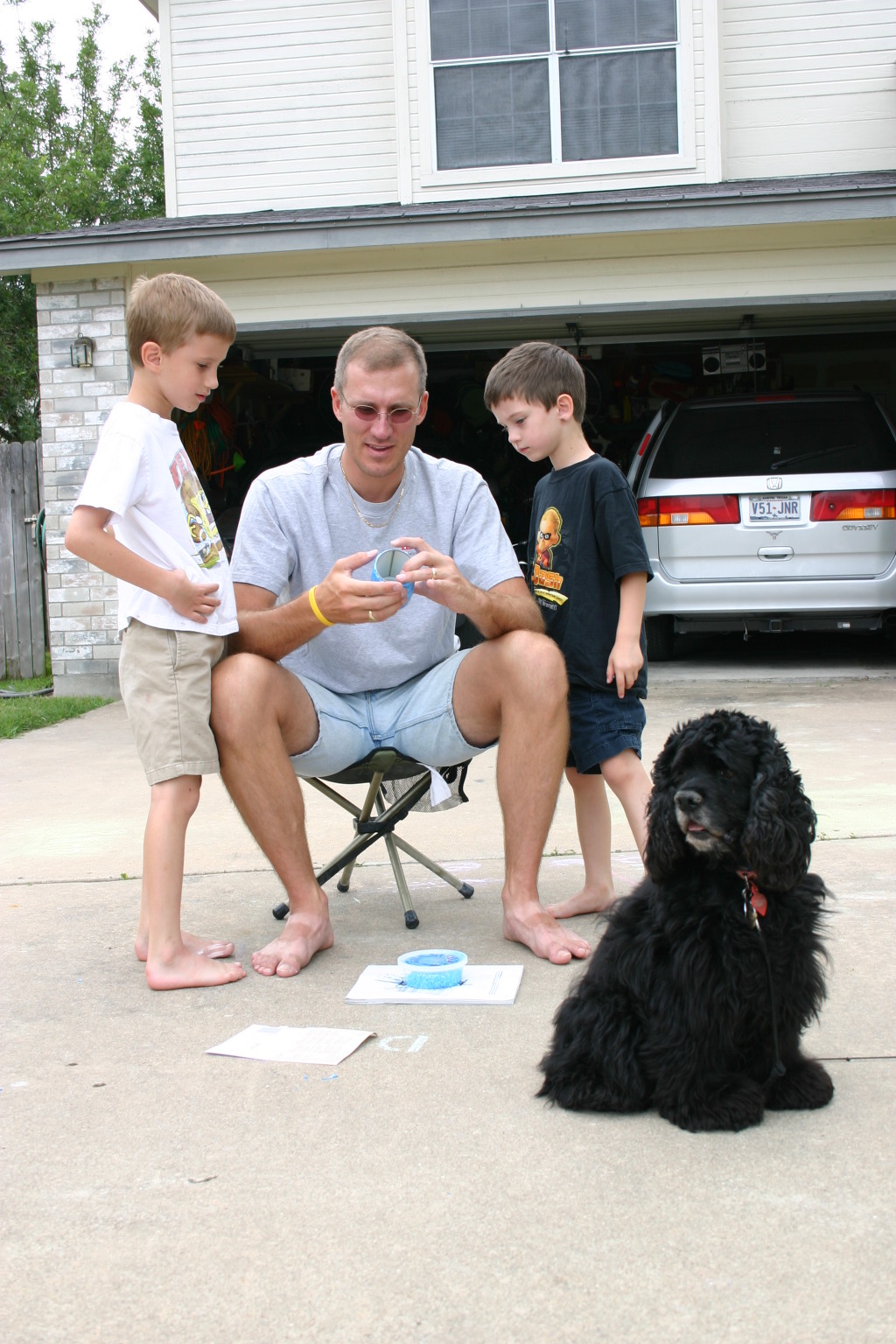 2006/05(May)/Mothers-Day/1024x768_2006-05-14-Mothers-Day-18-Chance-Dax-Travis-floam-Scout.JPG