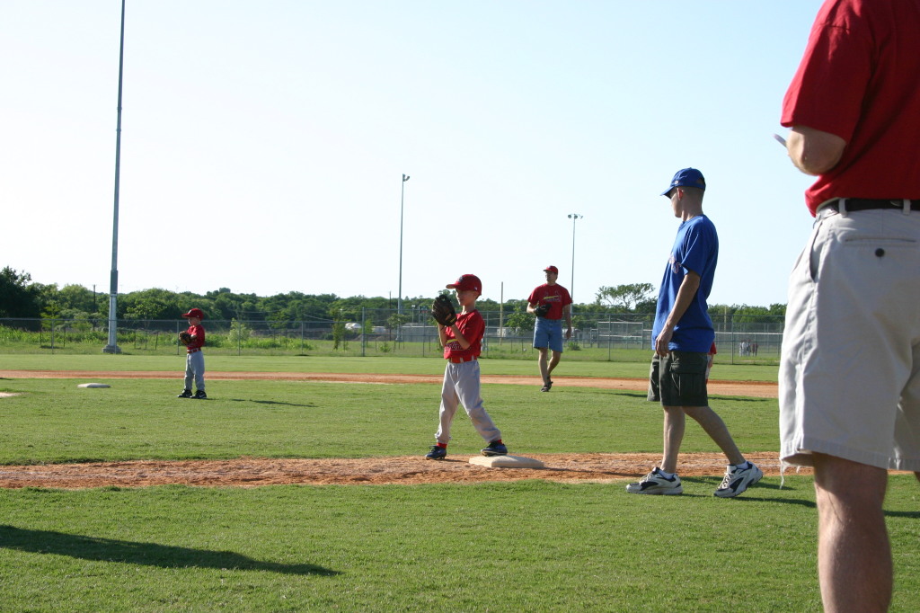 2006/05(May)/Tball-11th/1024x768_2006-05-11-Tball-030-Chance.JPG