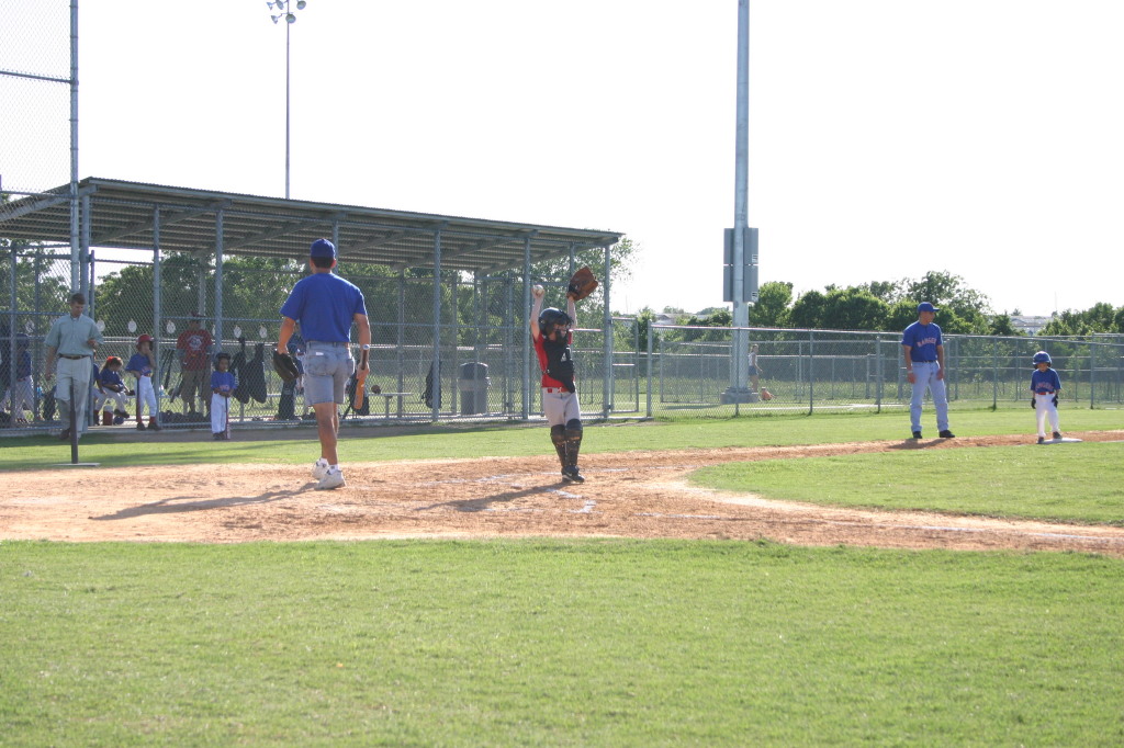 2006/05(May)/Tball-11th/1024x768_2006-05-11-Tball-033-Matthew.JPG
