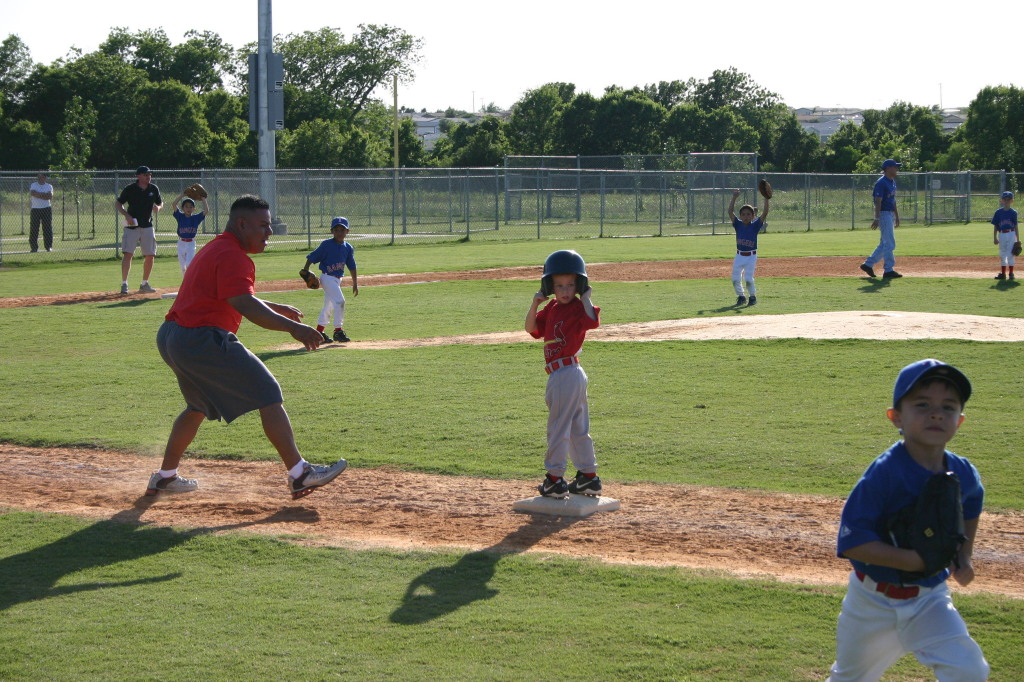 2006/05(May)/Tball-11th/1024x768_2006-05-11-Tball-101-August-Best.JPG