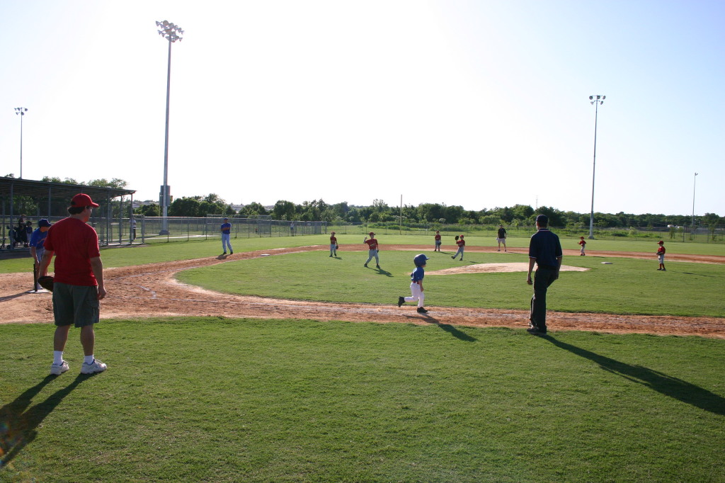 2006/05(May)/Tball-11th/1024x768_2006-05-11-Tball-113-Matthew.JPG