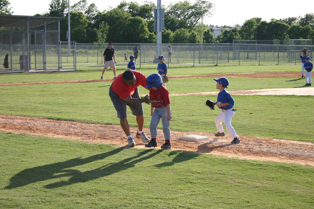 2006/05(May)/Tball-11th/1024x768_2006-05-11-Tball-155-Case-Best.JPG