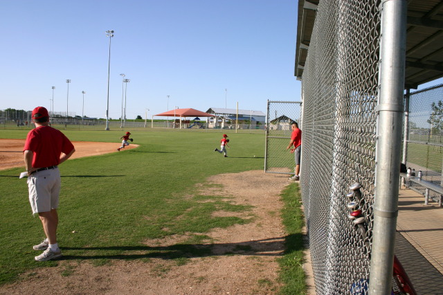 2006/05(May)/Tball-11th/640x480_2006-05-11-Tball-118-Chance-Amanda.JPG