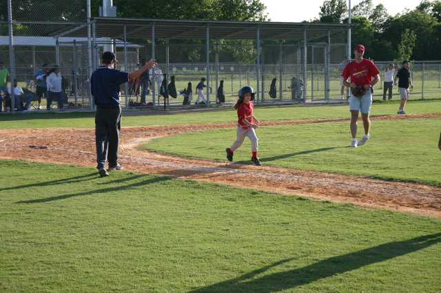 2006-05-11-Tball-181-Sierra-Travis-ump-calls-FAIR-Best.JPG