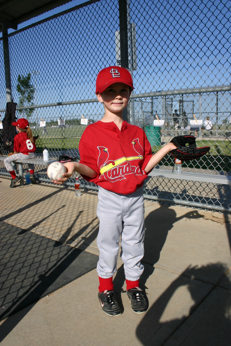 2006/05(May)/Tball-11th/800x600_2006-05-11-Tball-014-Dax.JPG