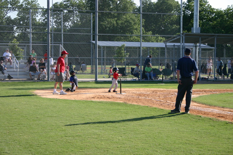 2006/05(May)/Tball-11th/800x600_2006-05-11-Tball-063-Brandon.JPG