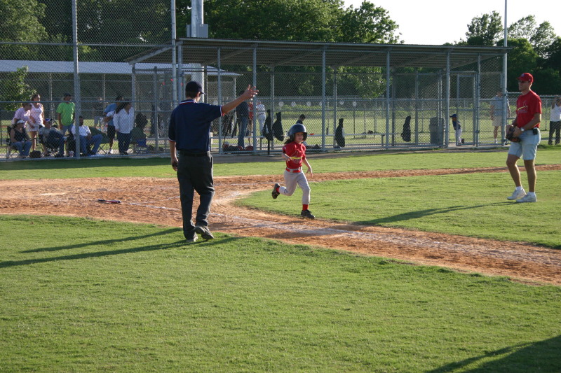 2006-05-11-Tball-180-Sierra-Travis-ump-calls-FAIR-Best.JPG