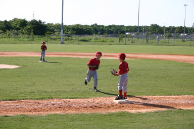 2006-05-11-Tball-003-August-Chance-PaulJR.JPG