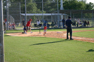 2006-05-11-Tball-080-Gabe.JPG