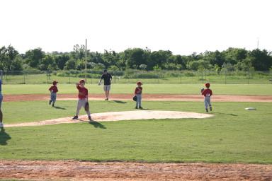 2006-05-11-Tball-108-Matthew-Brandon-Dax.JPG