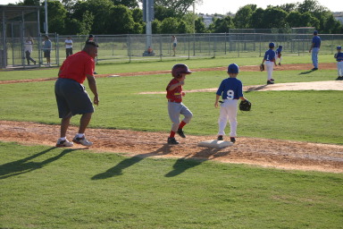 2006-05-11-Tball-130-PaulJR.JPG