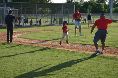 2006-05-11-Tball-182-Sierra-Travis-ump-calls-FAIR-Best.JPG