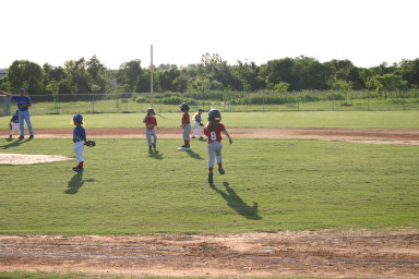 2006-05-11-Tball-184-August-PaulJR-Sierra.JPG